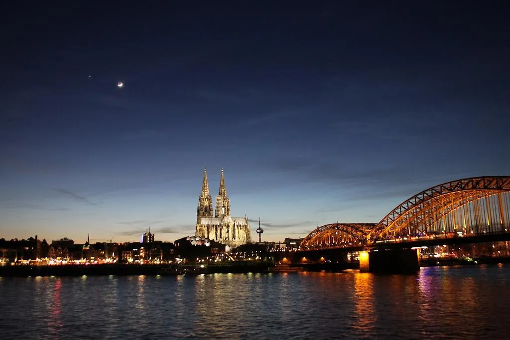 Old Town View Daire Köln